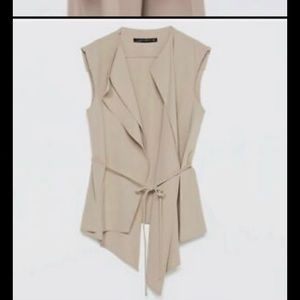Zara vest sleeveness